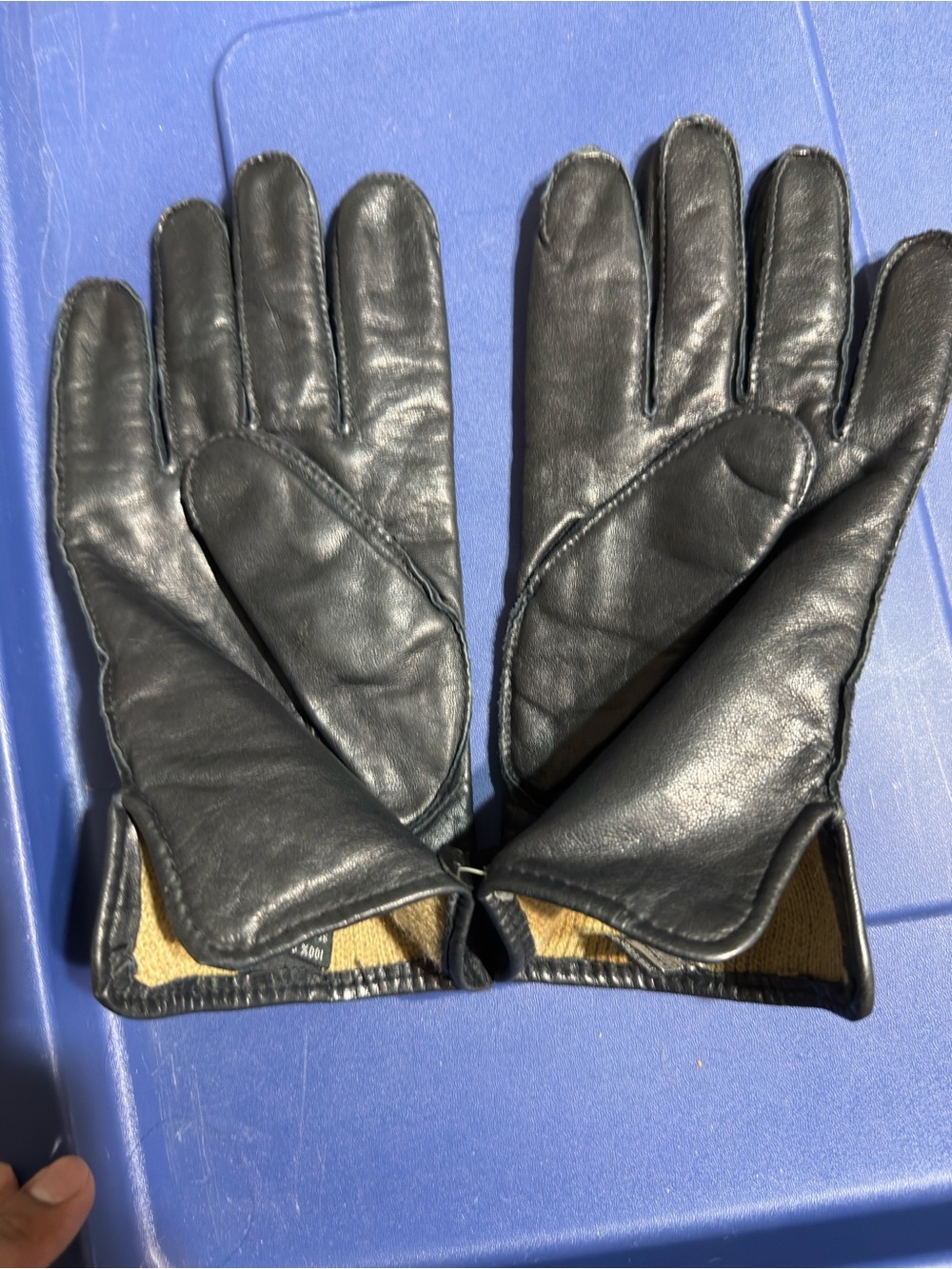 Men's Black Leather Gloves - Classic Winter Accessory